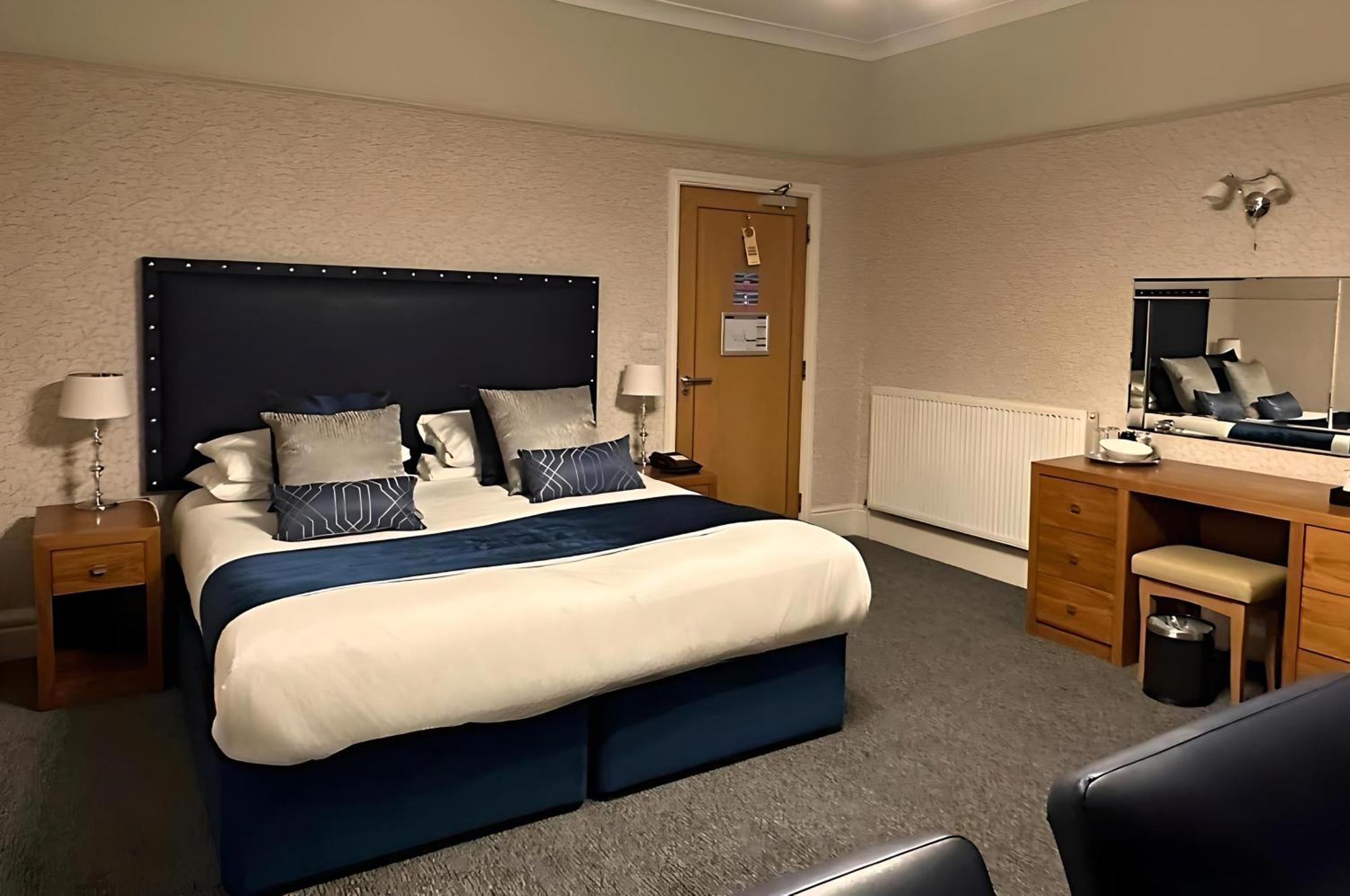 Caerwylan Hotel Criccieth Bagian luar foto